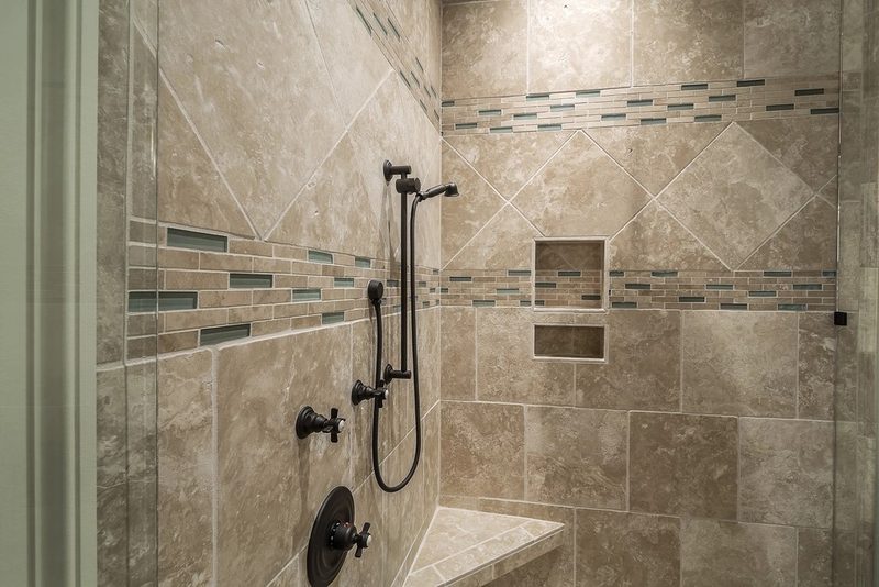 Dusche und Badewanne laufen nicht ab